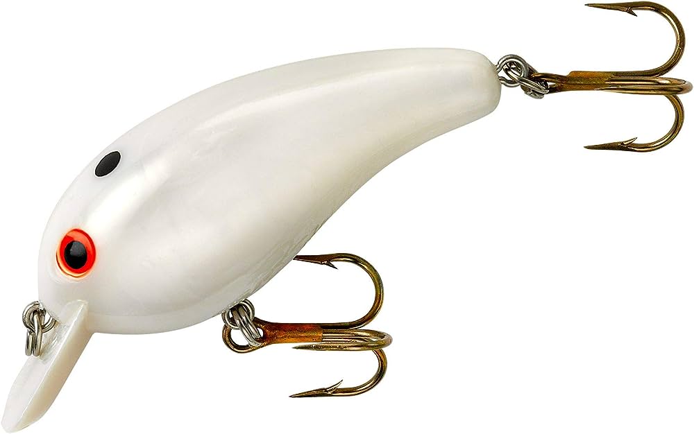 Clear photograph showing a 'round bib crankbait', a specialist fishing lure. Its rounded lip gives it a unique swimming action, ideal for simulating a moving fish. Used to target species such as walleye and bass, this lure is adaptable with different bibs to vary the diving depth. Explore a range of colors and sizes to maximize effectiveness in various aquatic environments.